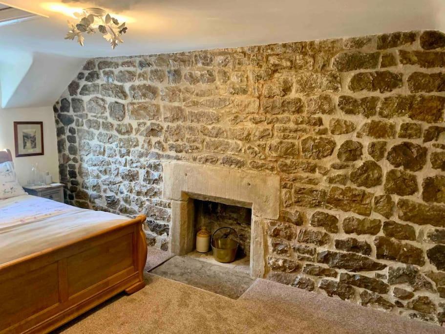 Gorgeous Cozy Cottage With A Heritage Feel, Walks, Pubs & Wood Burner Tideswell Eksteriør billede