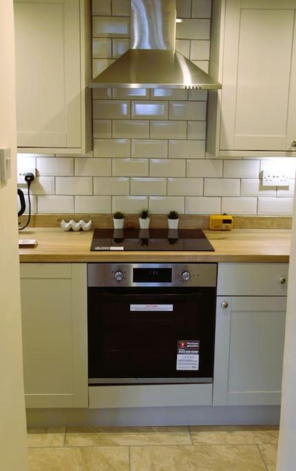 Gorgeous Cozy Cottage With A Heritage Feel, Walks, Pubs & Wood Burner Tideswell Eksteriør billede