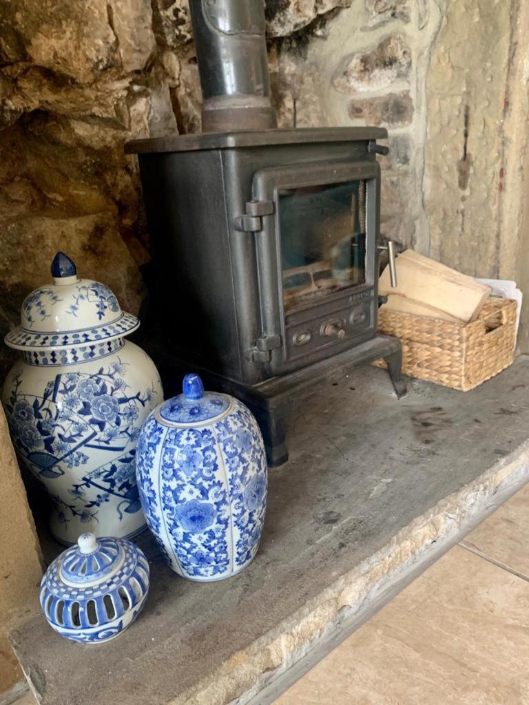 Gorgeous Cozy Cottage With A Heritage Feel, Walks, Pubs & Wood Burner Tideswell Eksteriør billede