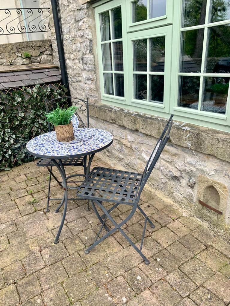 Gorgeous Cozy Cottage With A Heritage Feel, Walks, Pubs & Wood Burner Tideswell Eksteriør billede